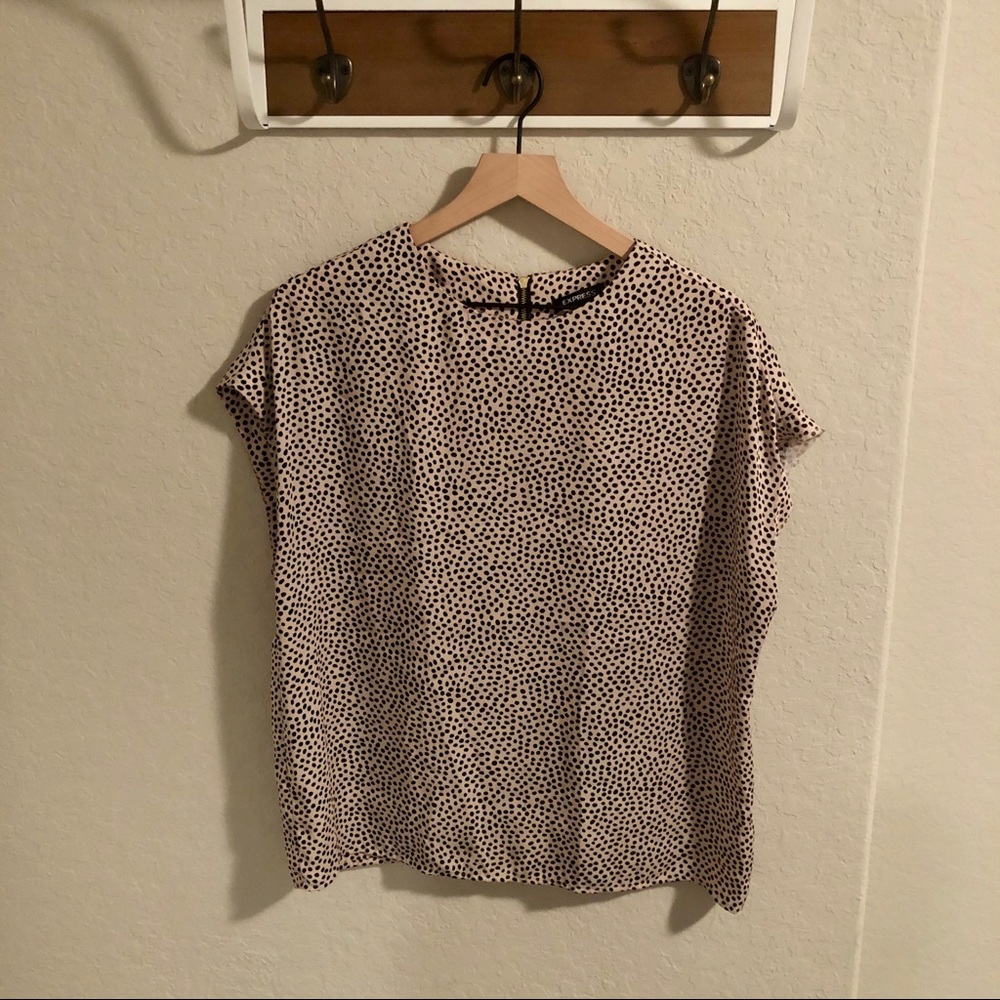 Express Tan/Blk Dots Cap Sleeve Medium Blouse